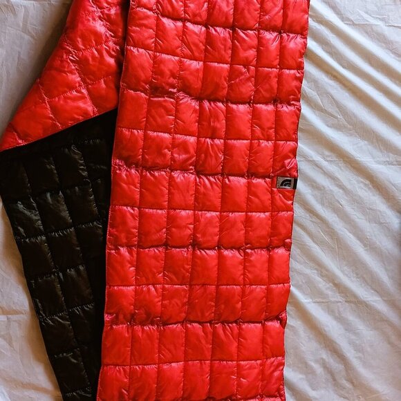UNISEX NORTH FACE BROWN & RED REVERSIBLE PUFFER SCARF "10 1/2 BY "60 - Picture 1 of 6